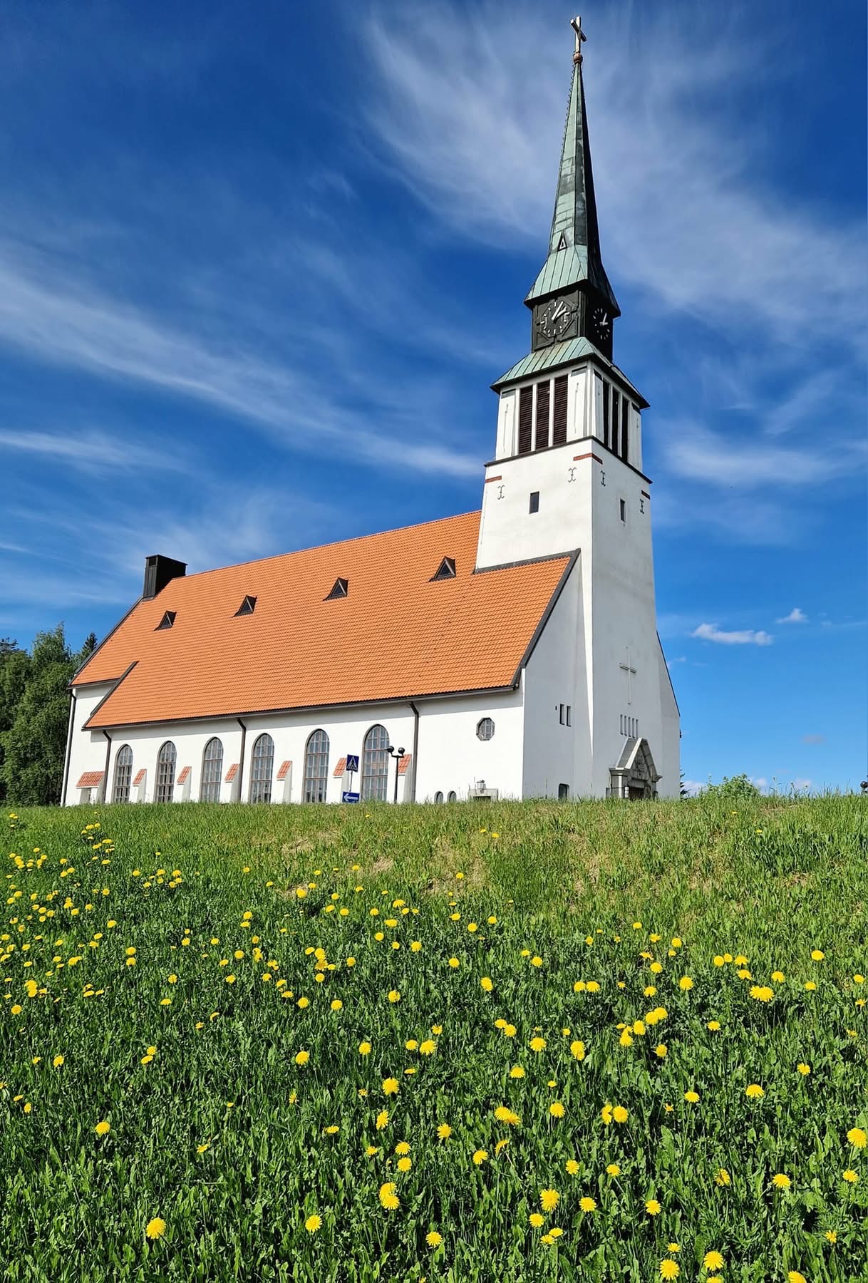 La 21.6. Juhannusmessu Kemijärven kirkossa klo 10 Juhannusmessu Kemijärven kirkossa klo 10